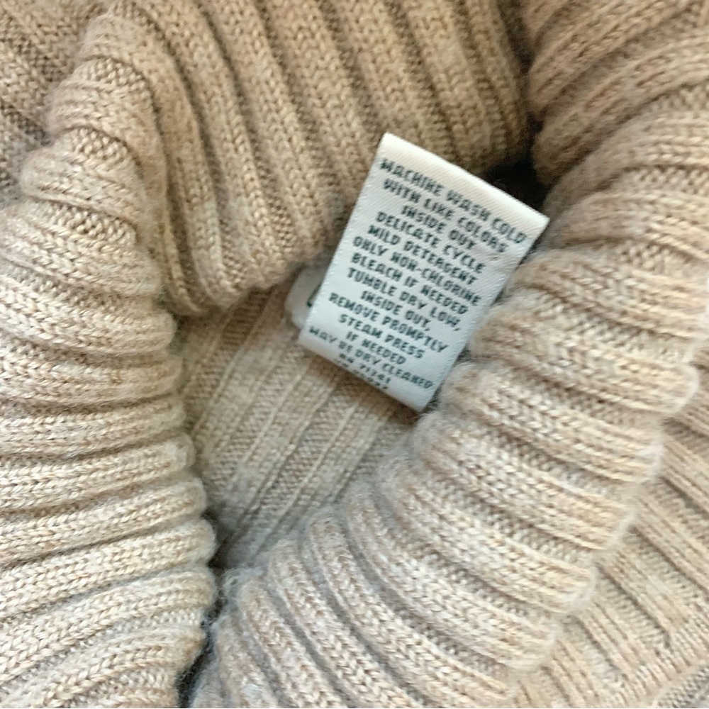 LL Bean 100% Merino Wool Ribbed Turtleneck Sweater in beige tan LG - Picture 8 of 13